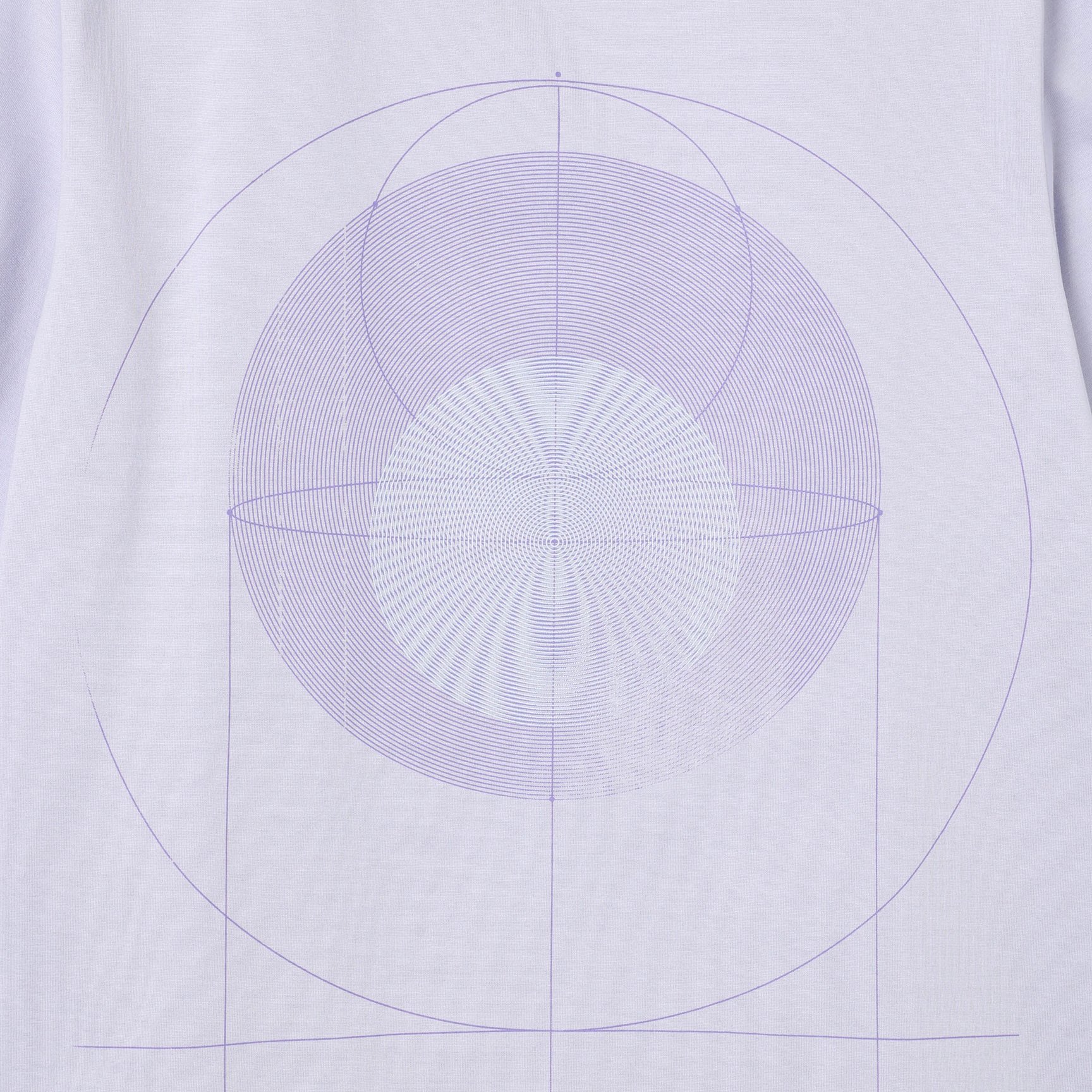 ハトラのラベンダーカラーのTシャツ