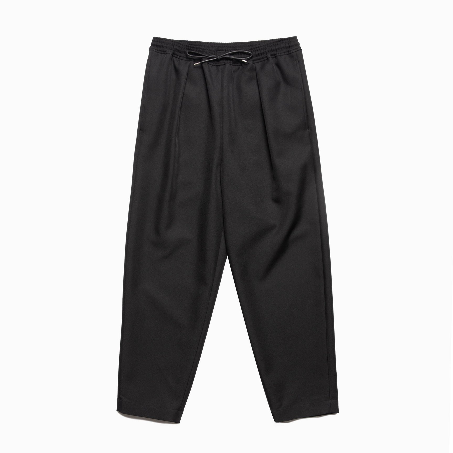 ヨシオクボの黒のツイルタックパンツ