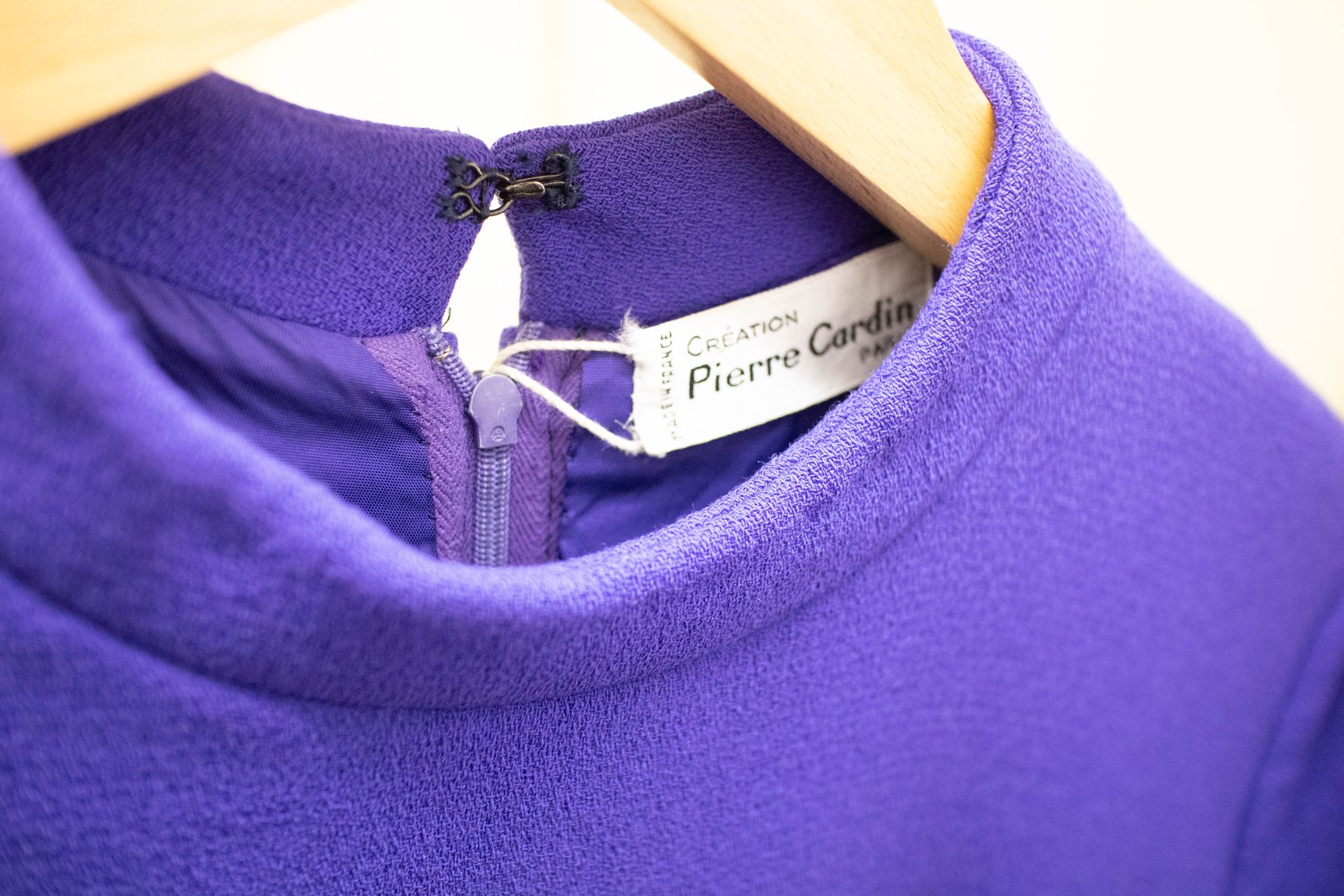 紫色のピエール・カルダンのワンピース