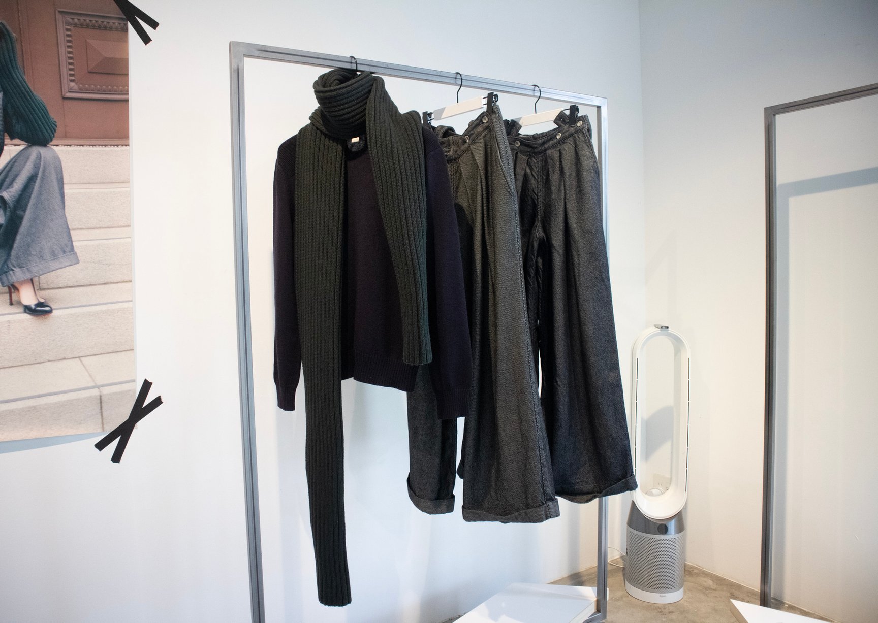 LIVINGTONEの2022年秋冬コレクション