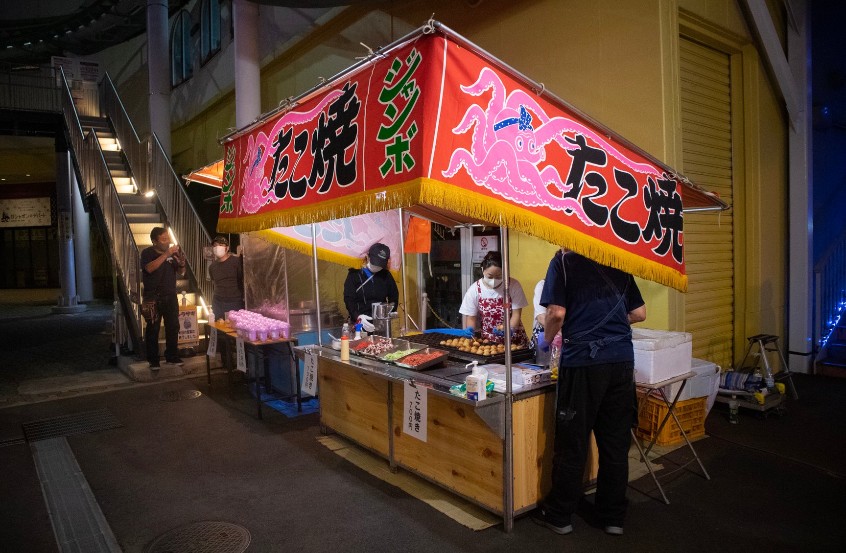 ユニクロが新井舞良らを起用し開催した納涼祭