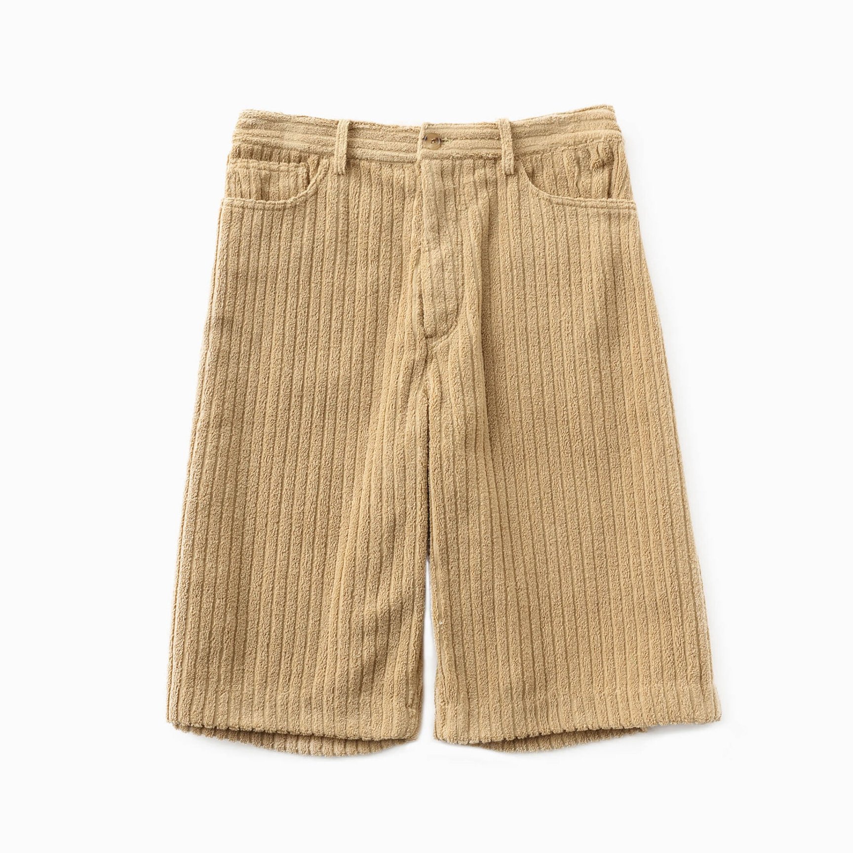 ベージュのパイルショーツ