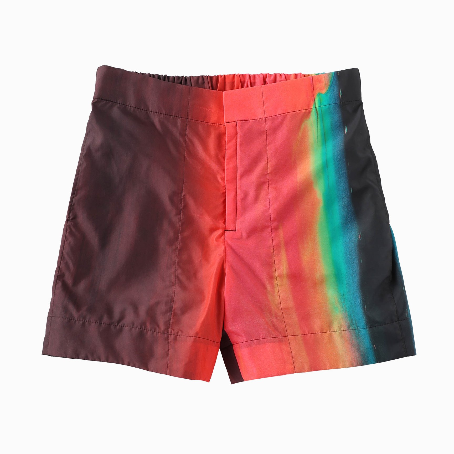 鮮やかな柄のショートパンツ