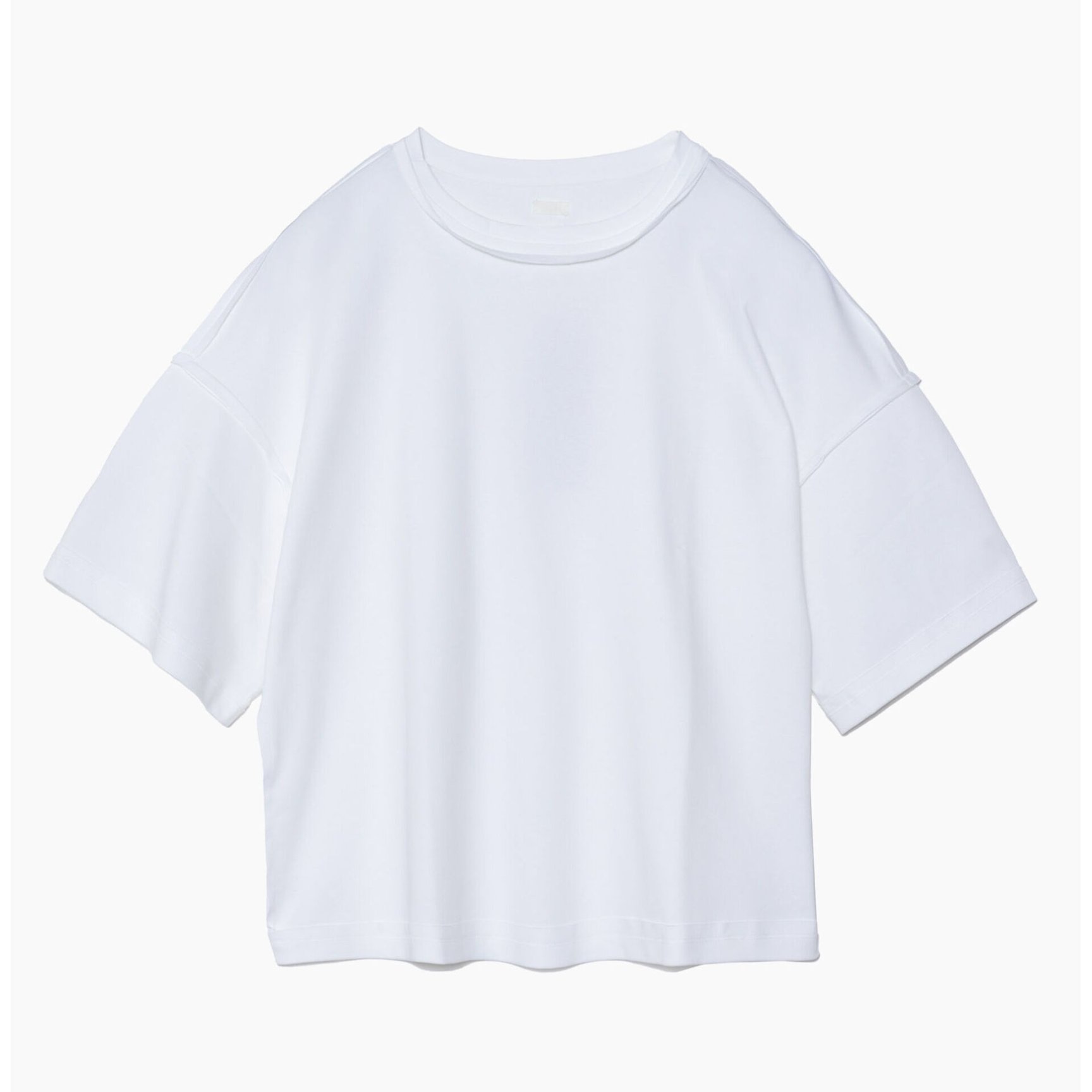 シーオールのホワイトTシャツ