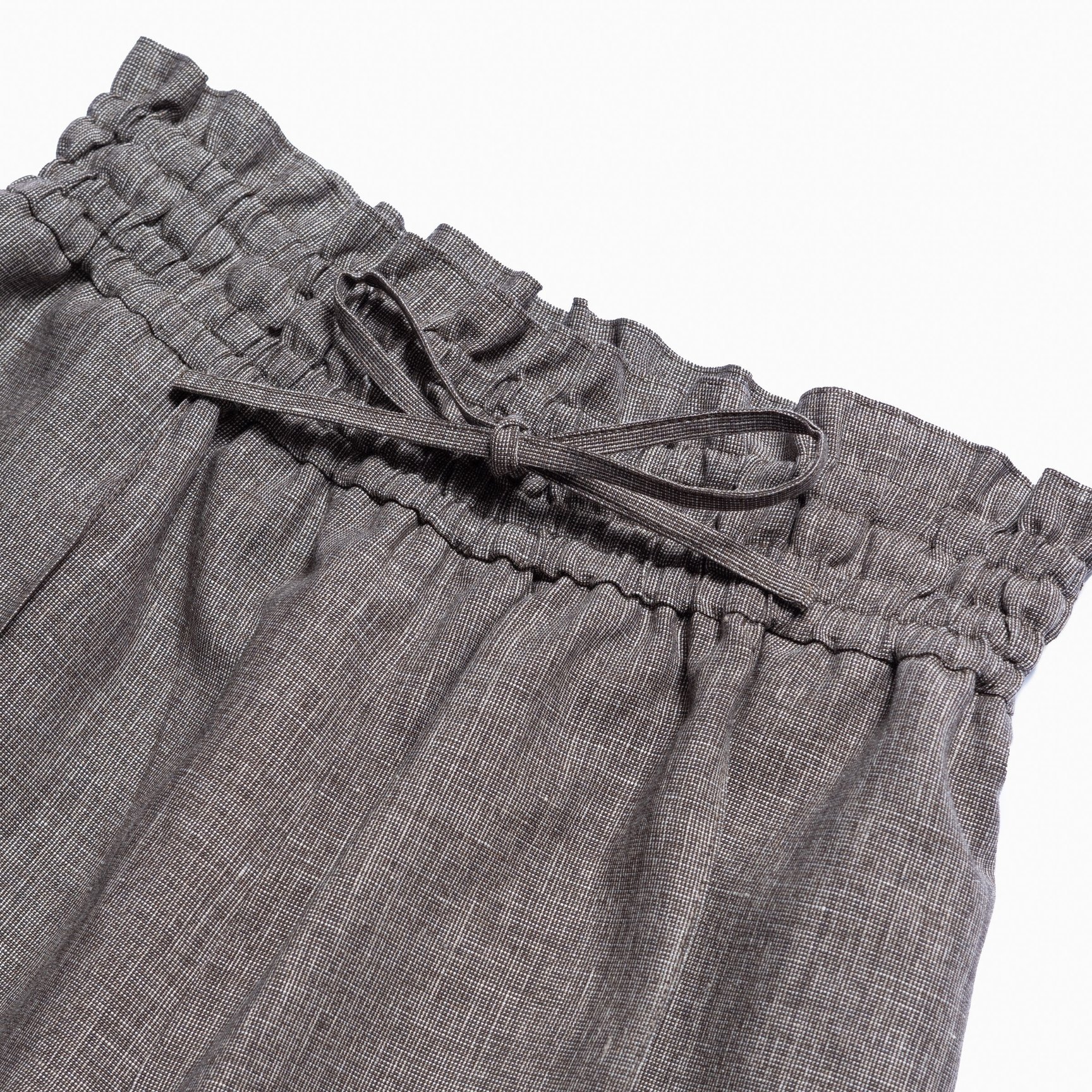 リネンハーフパンツのウエスト部分