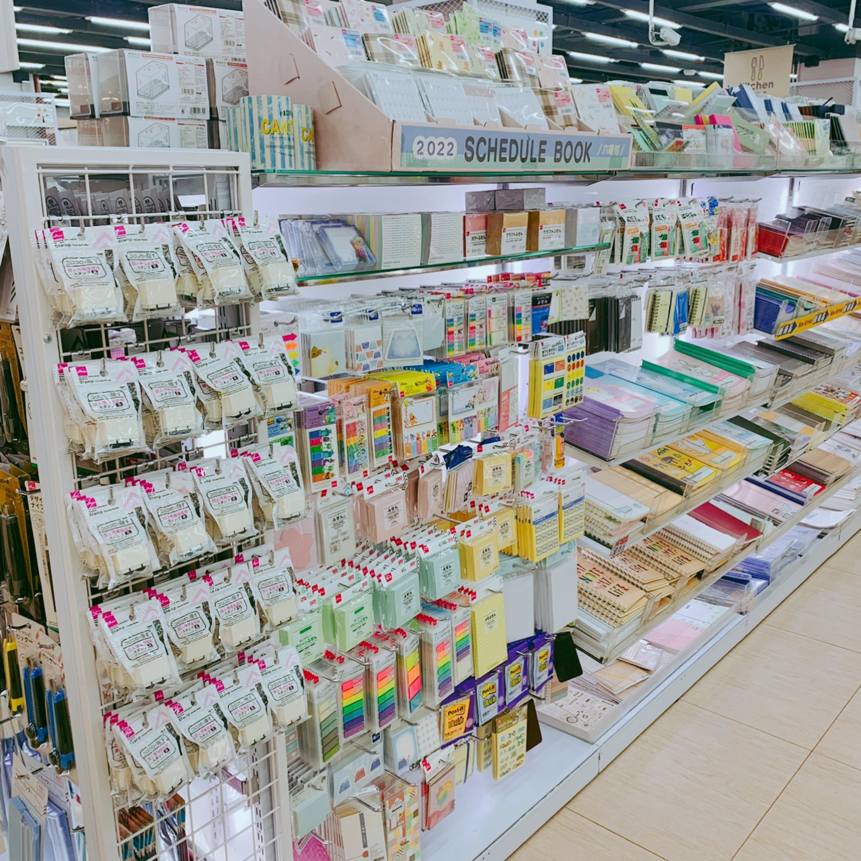 上海のダイソー店内の様子