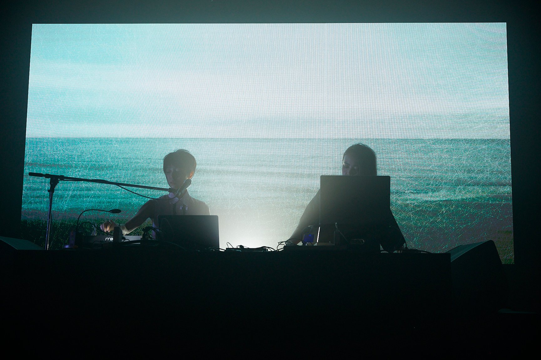 Yuri UranoとManami Sakamoto