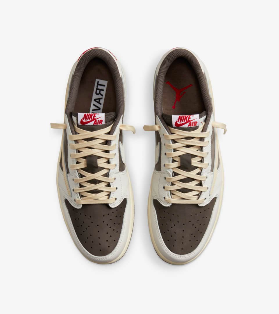 トラヴィス・スコットとコラボしたエア ジョーダン 1 LOW