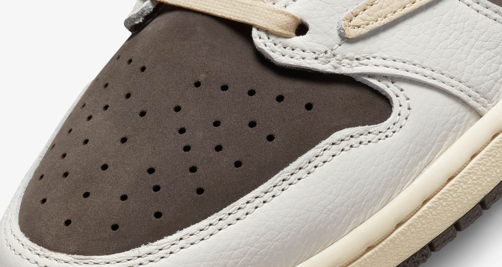 トラヴィス・スコットとコラボしたエア ジョーダン 1 LOW