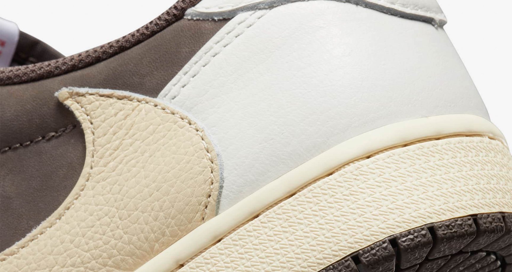 トラヴィス・スコットとコラボしたエア ジョーダン 1 LOW