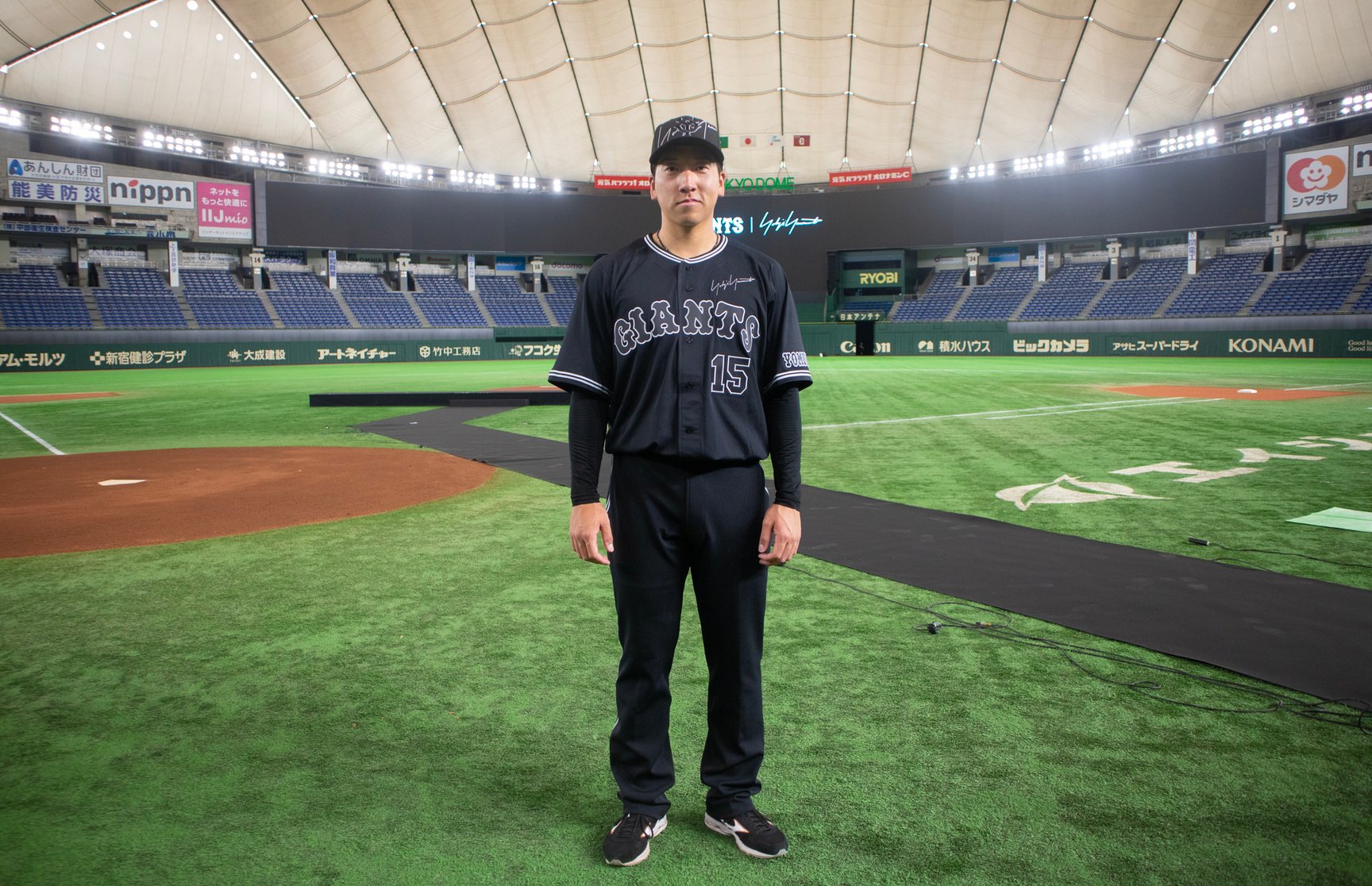 読売ジャイアンツとヨウジヤマモトのコラボユニフォーム
