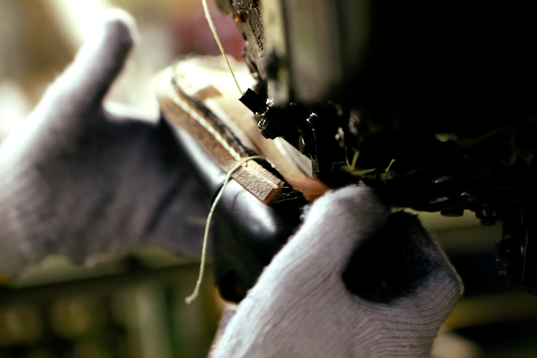 ラスト、デザイン、ソールなどを自由に組み合わせて製作するパターンオーダーシューズ