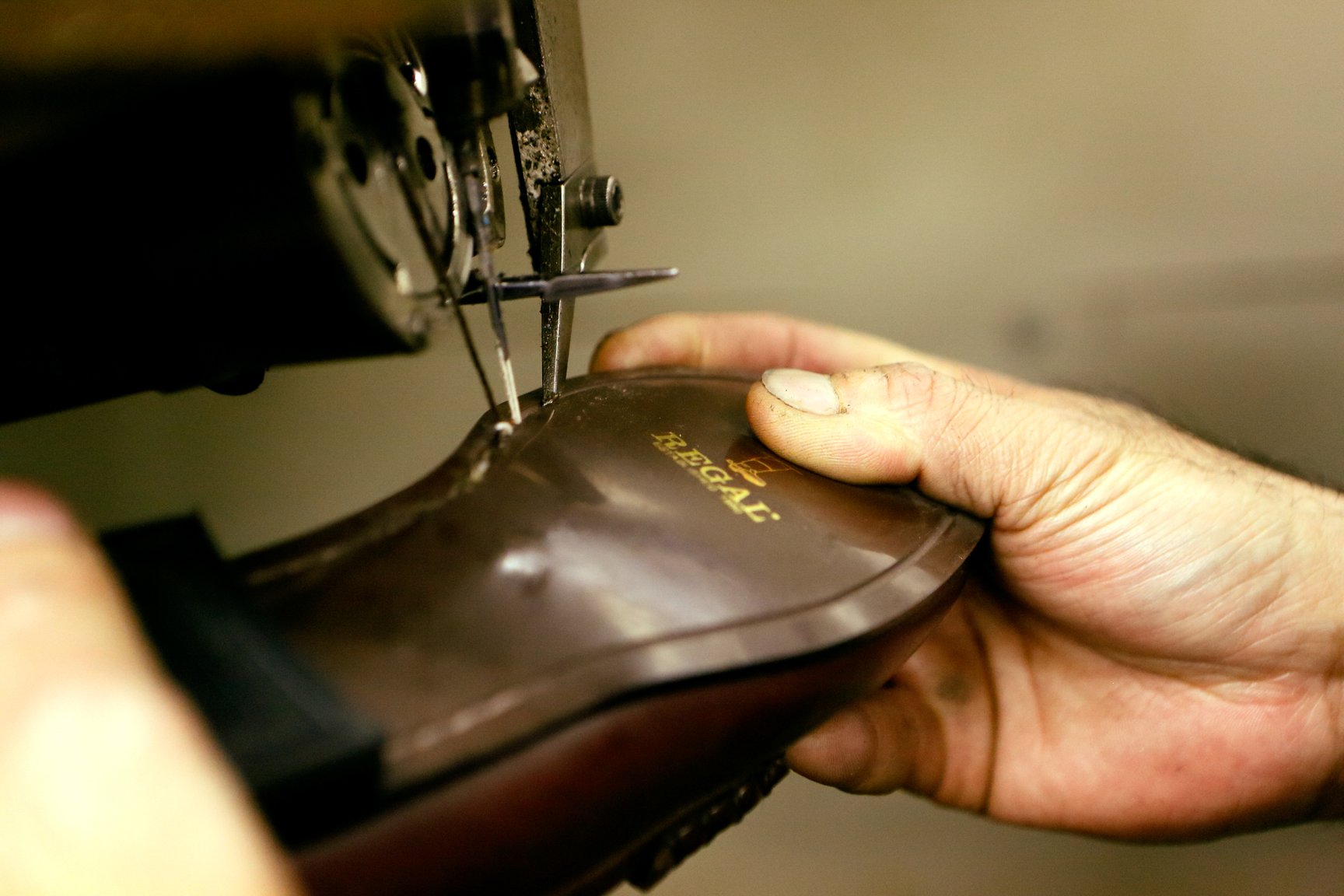 ラスト、デザイン、ソールなどを自由に組み合わせて製作するパターンオーダーシューズ