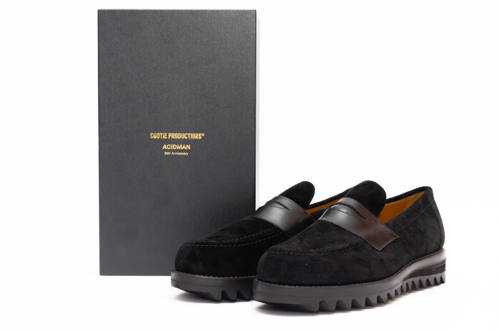 クーティープロダクションズとのコラボローファー