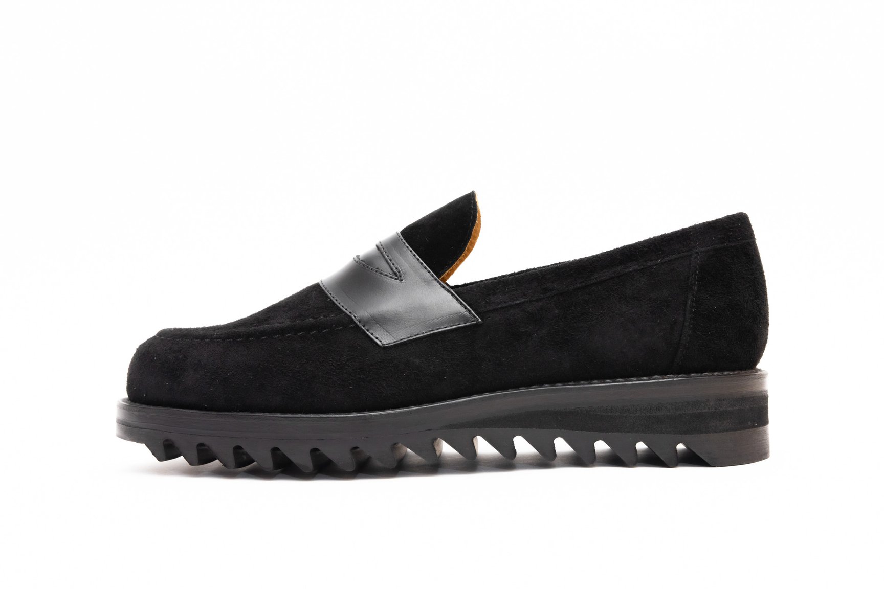 クーティープロダクションズとのコラボローファー