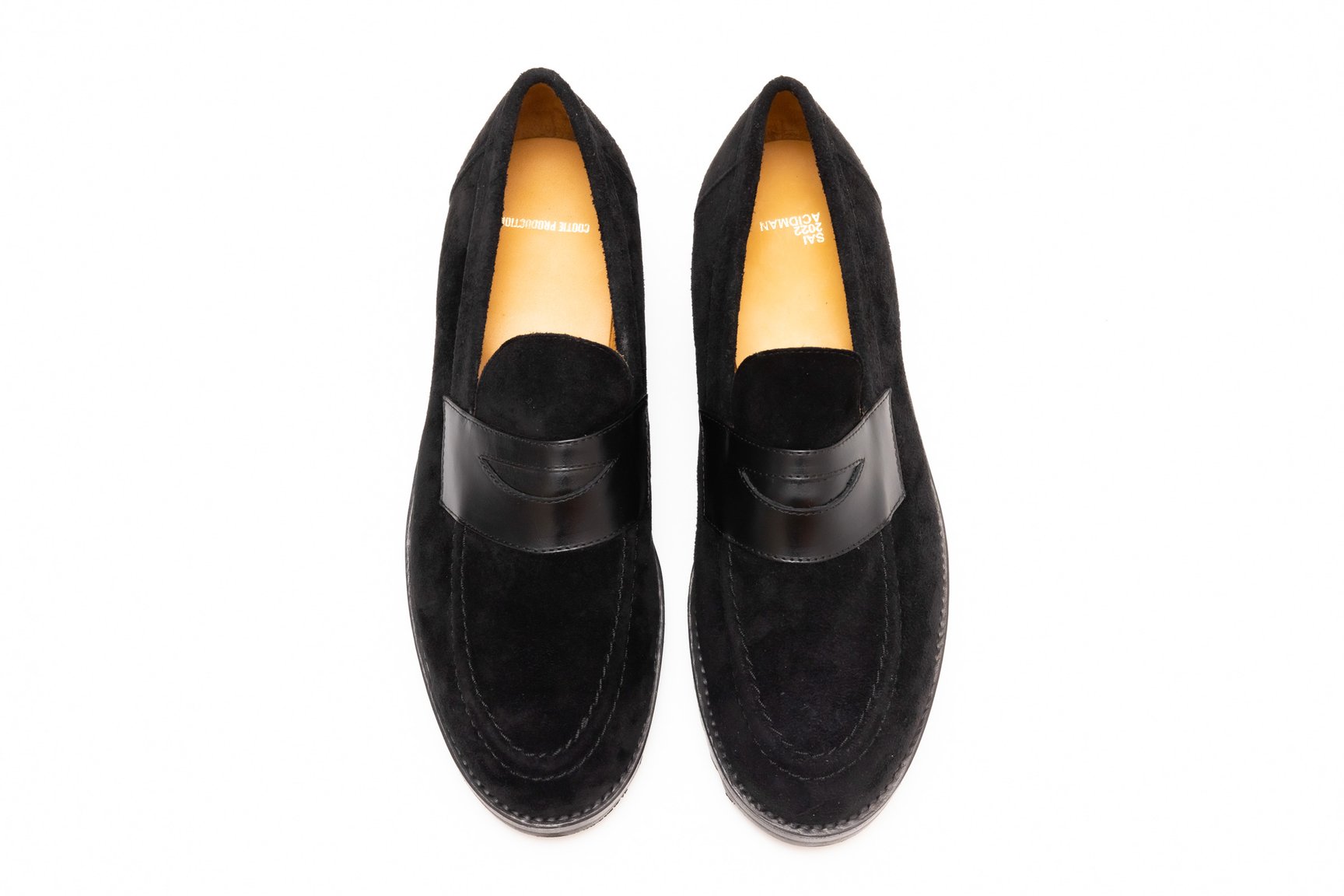 クーティープロダクションズとのコラボローファー