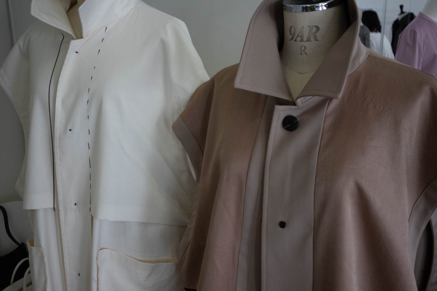 山谷政、佐々木幹子、田島香織の3人が手掛けるブランド「エムティーモデリスト」のデビューコレクション