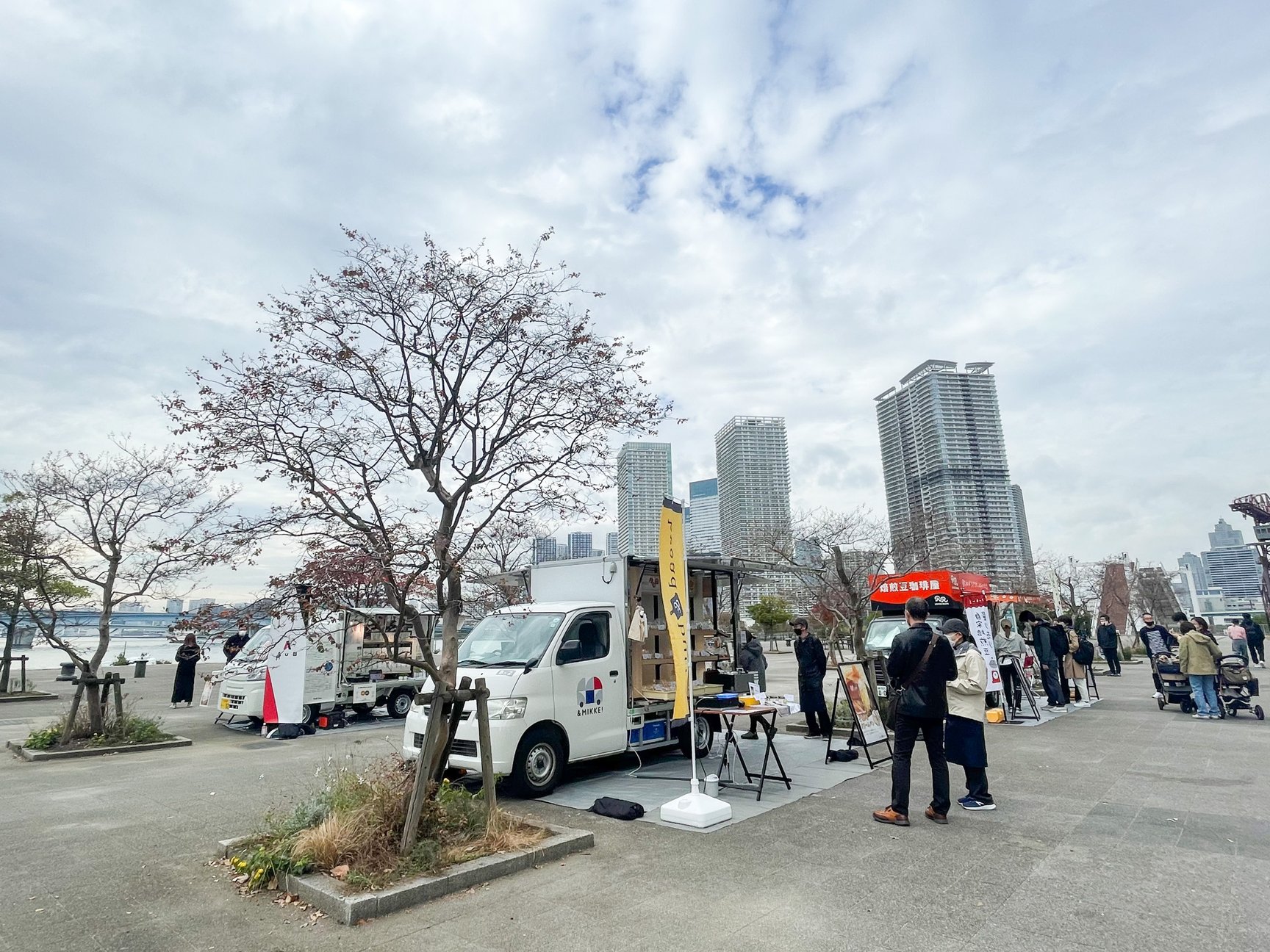 ミッケの移動販売車をつかって出店するブランド