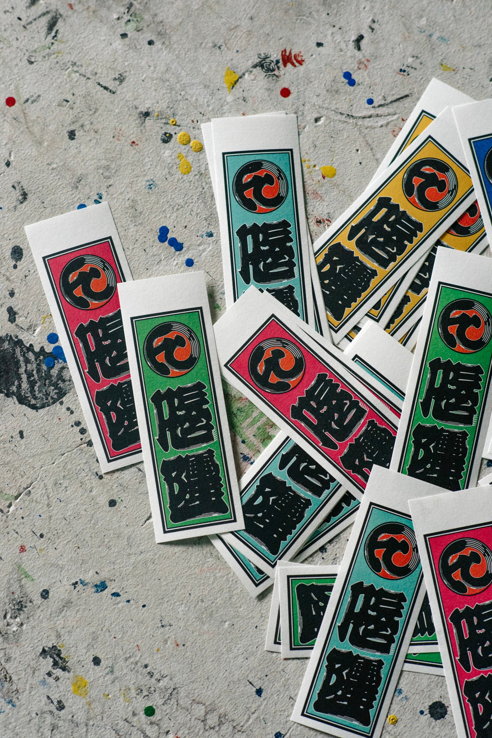 F.C.R.B.とSNEAKERWOLFのコラボアイテム