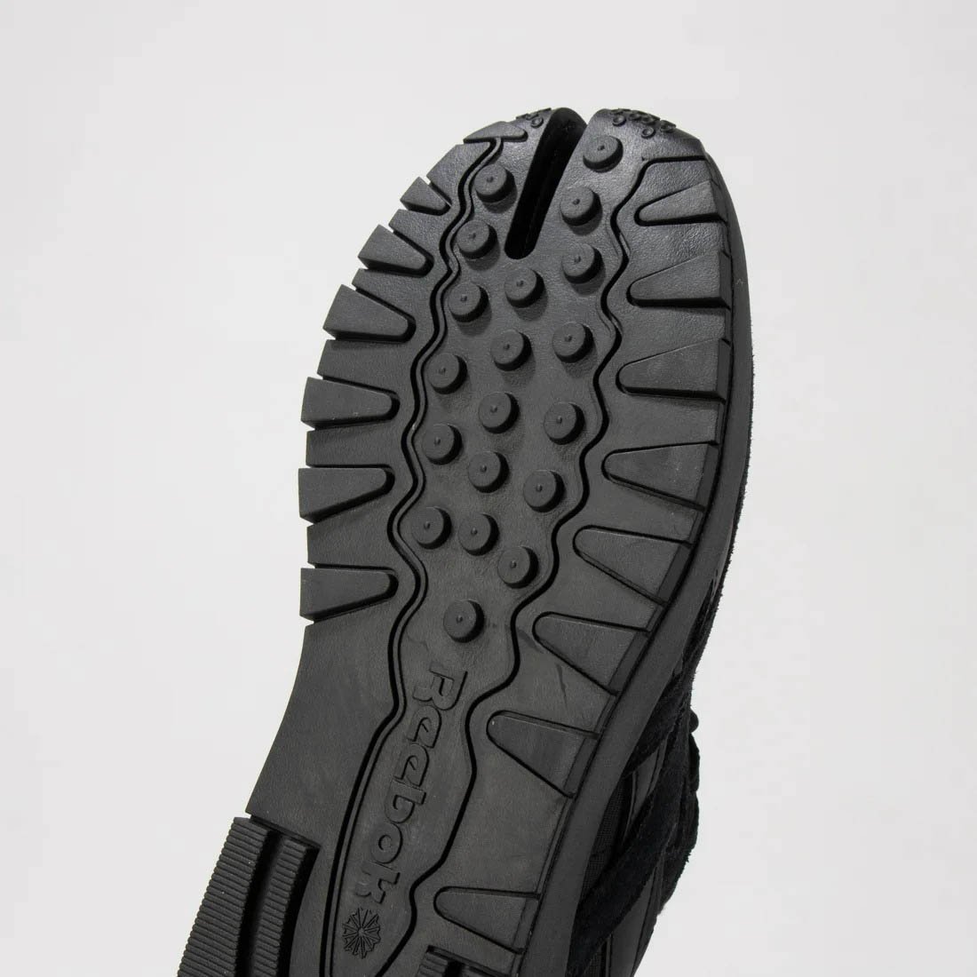 マルジェラ×リーボック新作