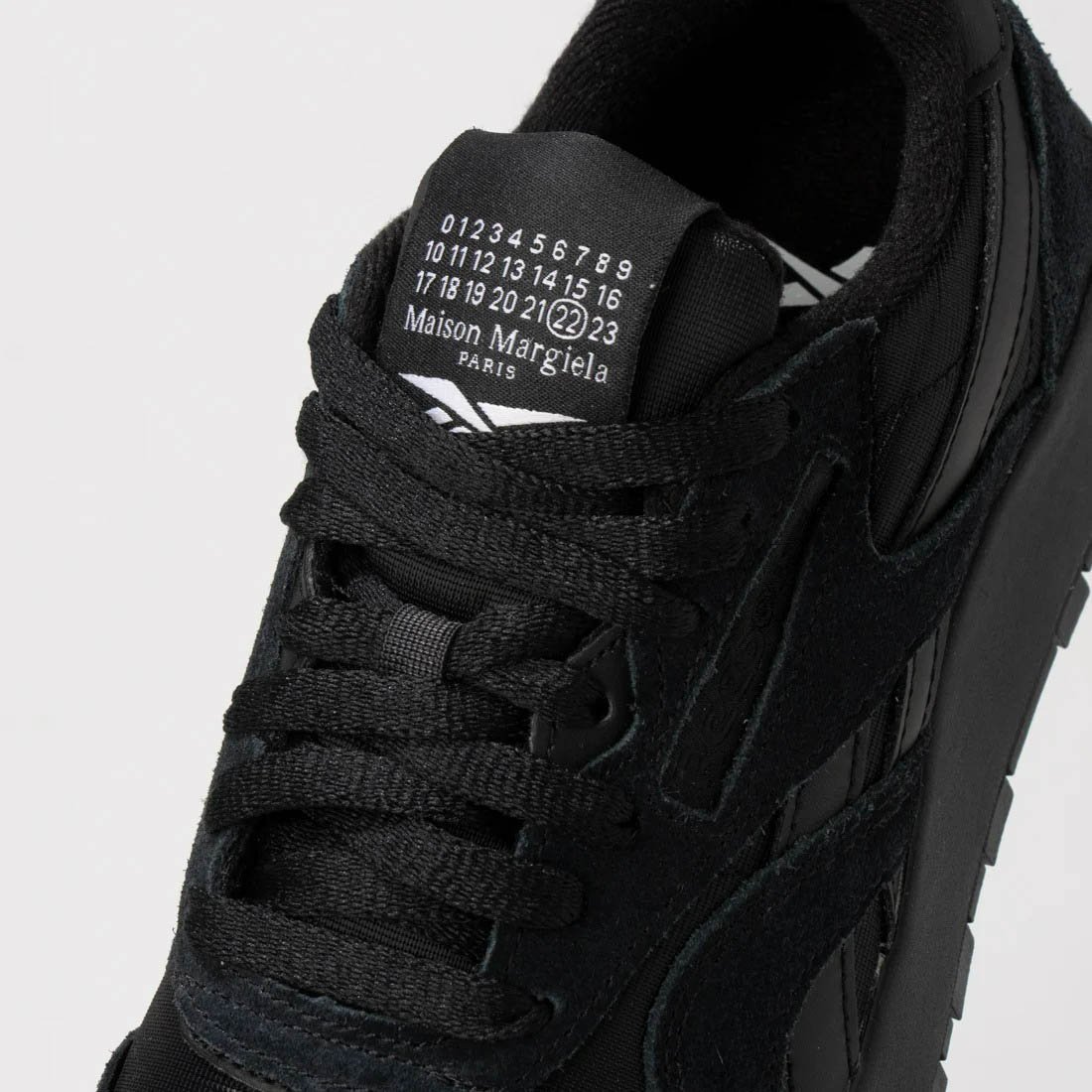 マルジェラ×リーボック新作