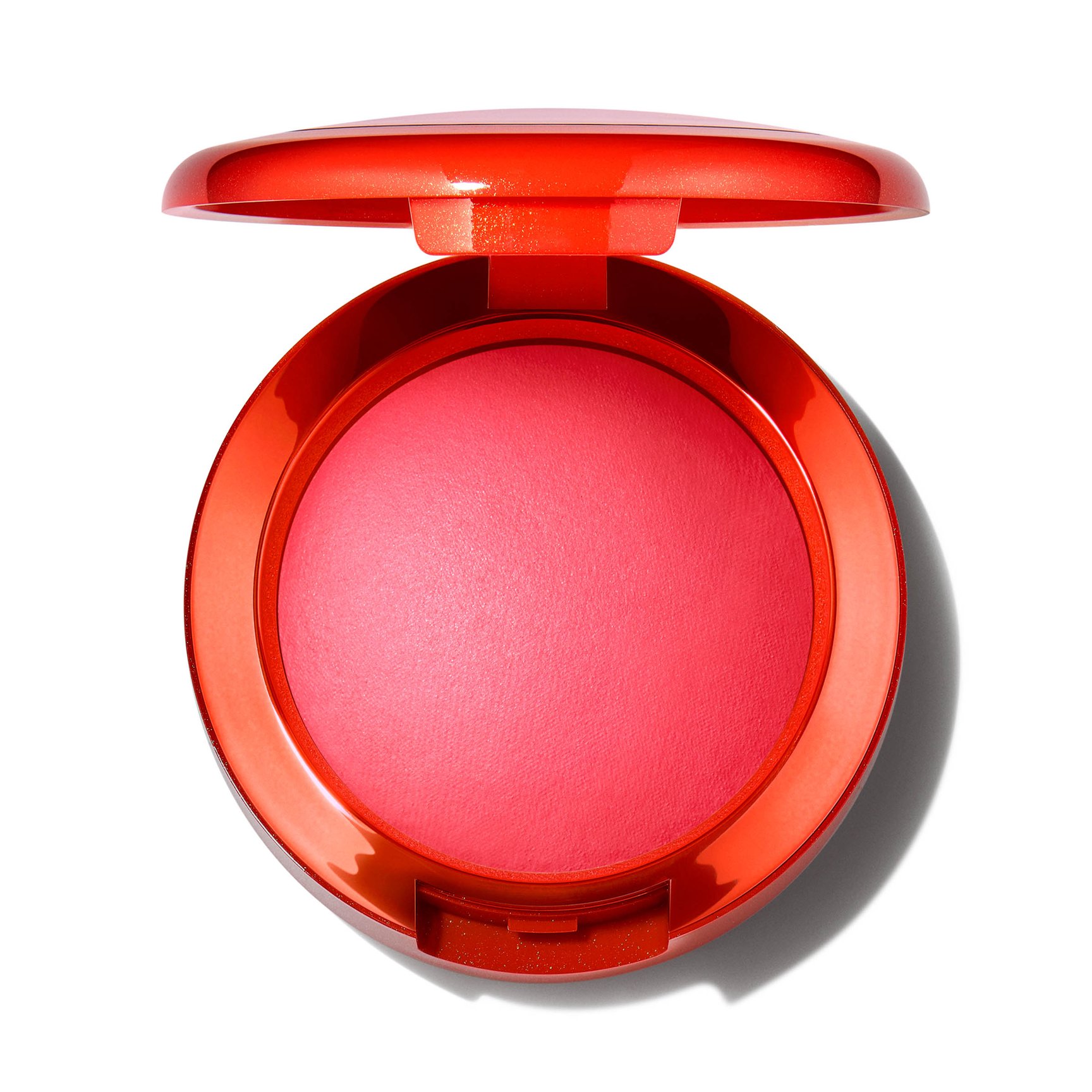 赤いパッケージのチーク