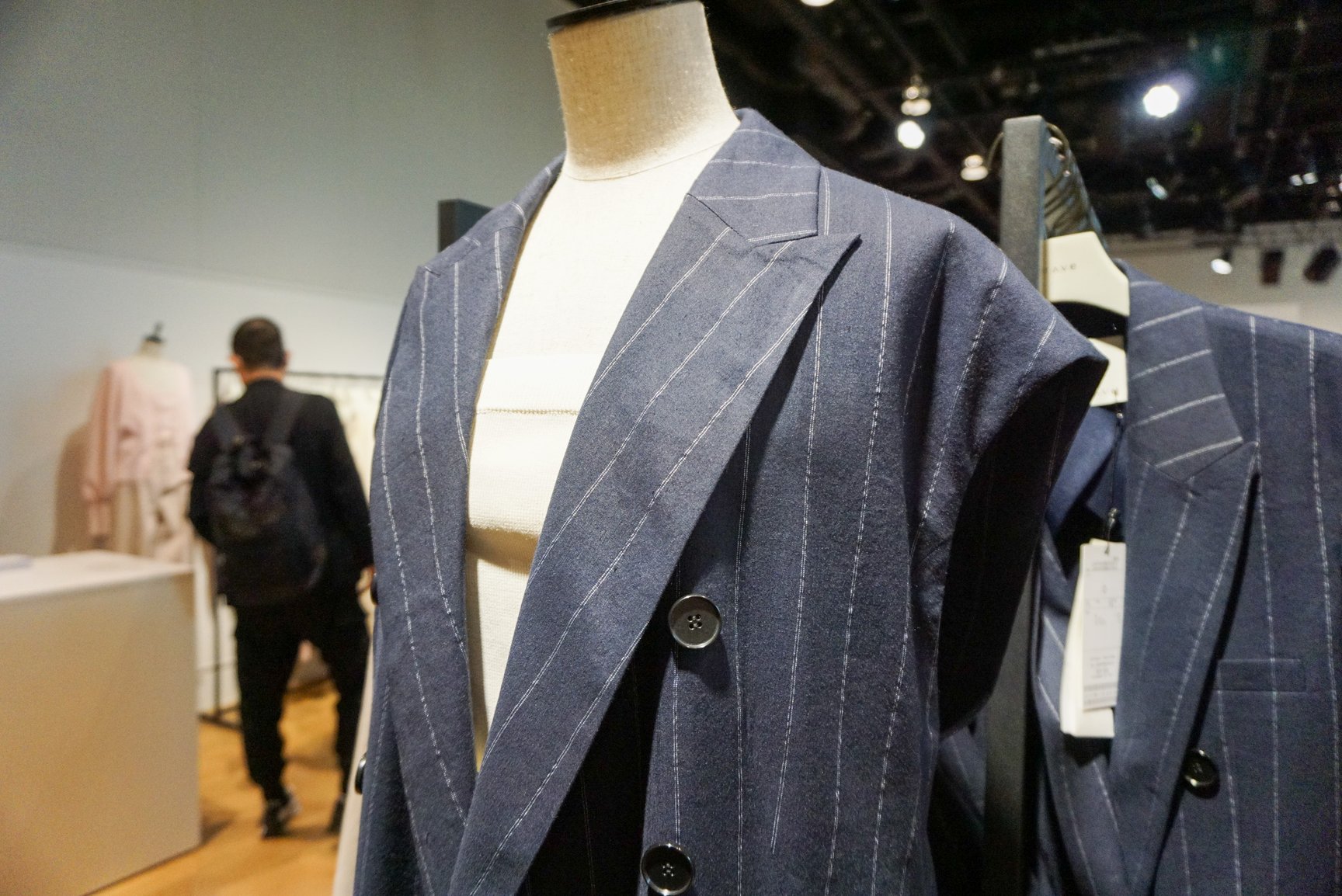 「アンクレイヴ」2023年春夏シーズンの展示会より