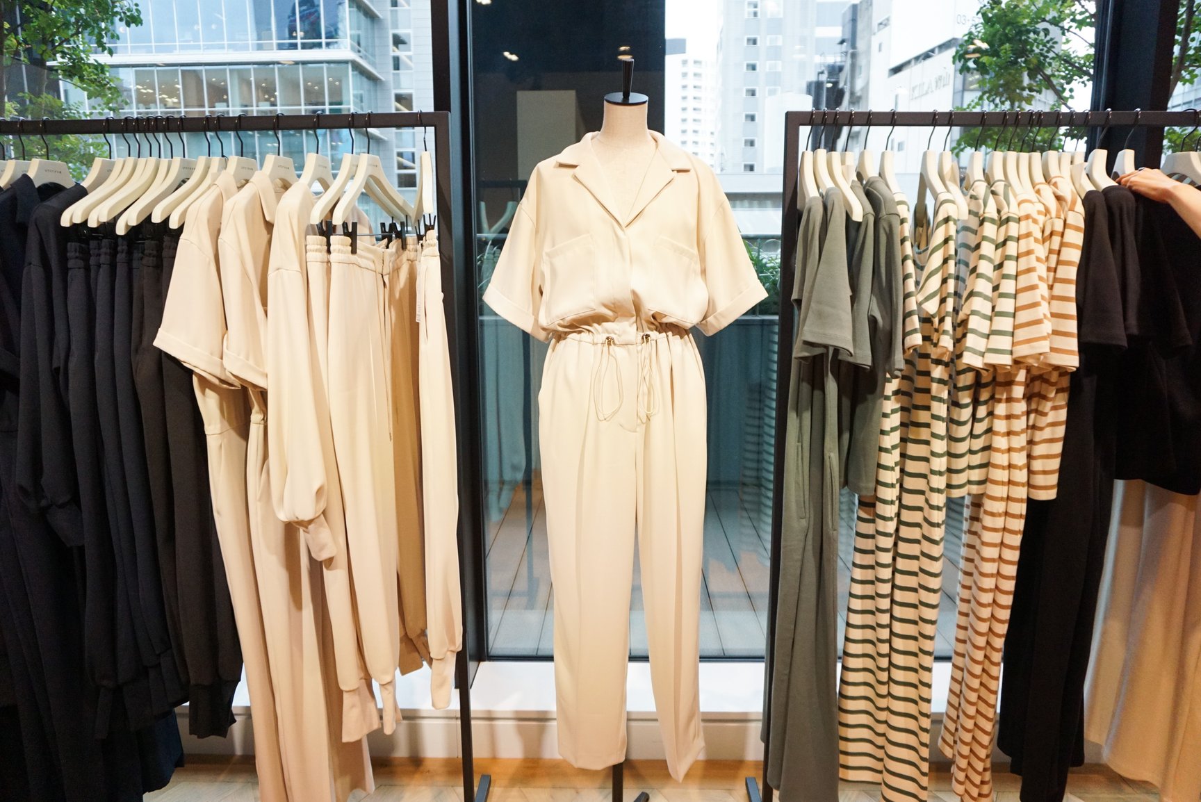 「アンクレイヴ」2023年春夏シーズンの展示会より