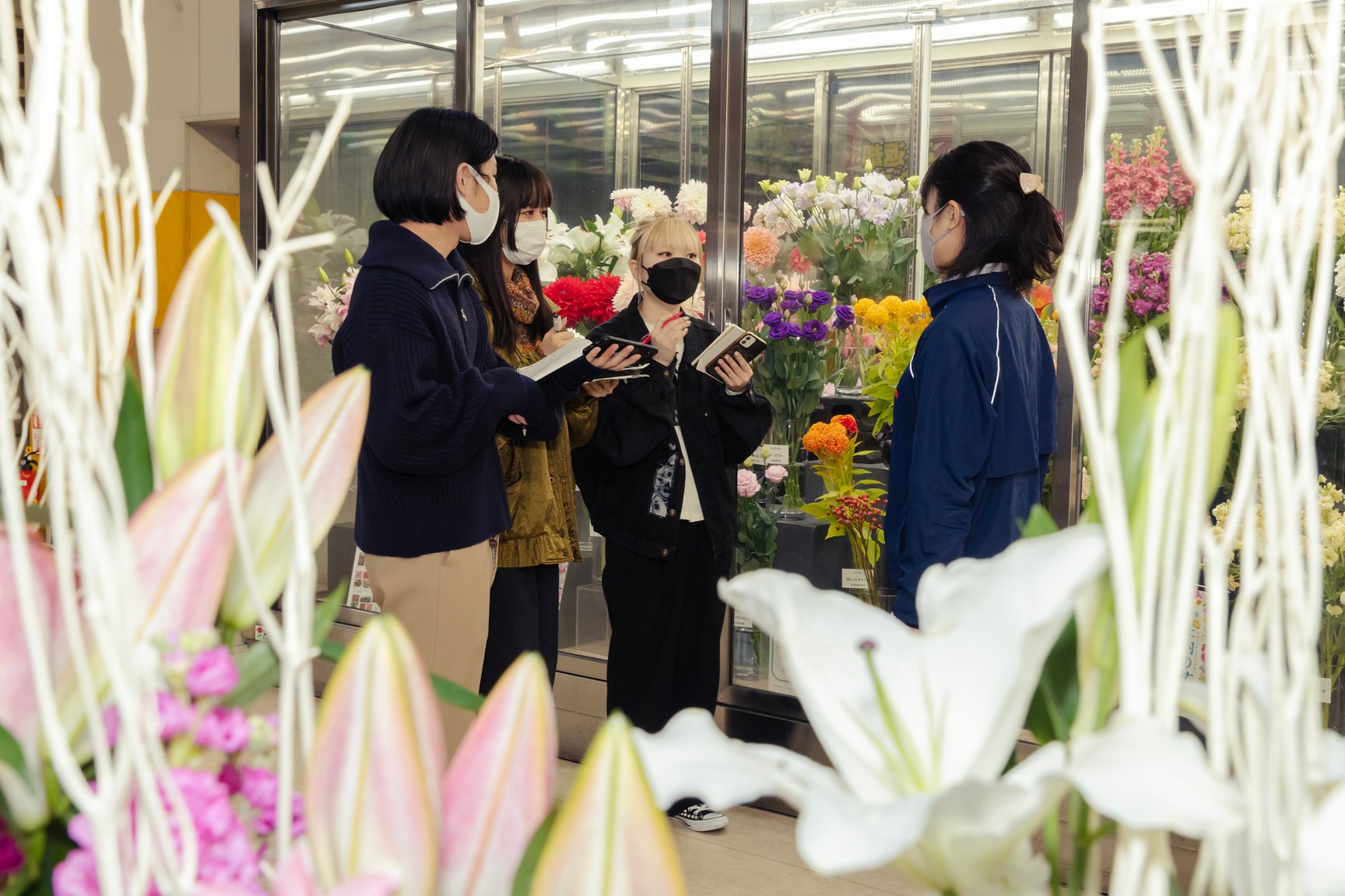 バンタンデザイン研究所の学生たちが挑む、服作りの舞台裏