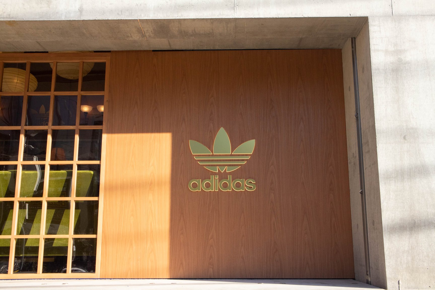 ݥåץåץ٥ȡ ө` Х 󥹥ߥThe Lobby by Stan Smith