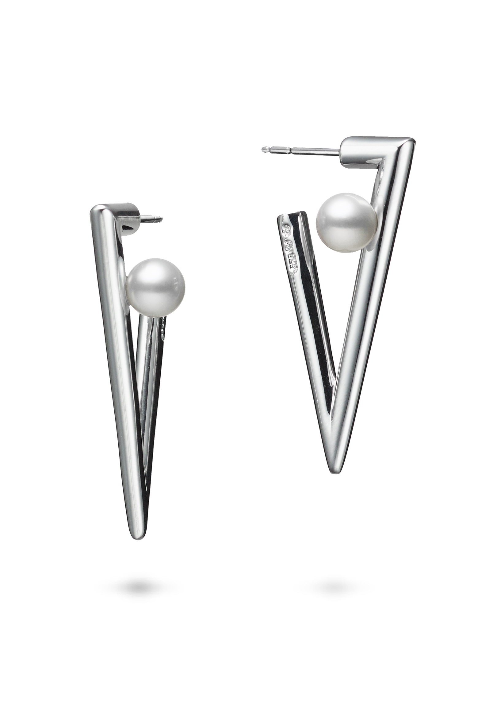 ピアス アコヤ真珠、SIL製 10万4500円