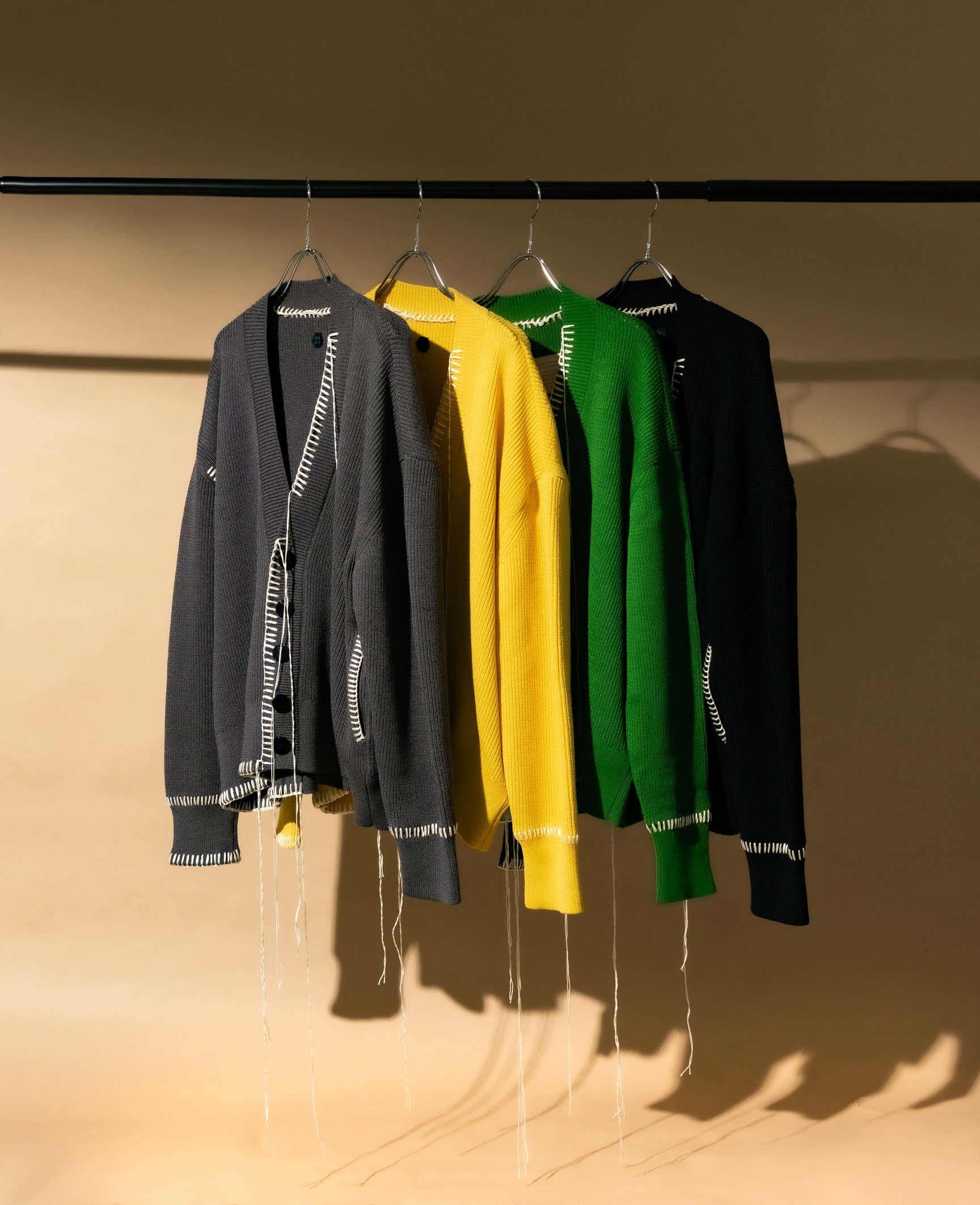 OUATのカーディガン（全4色）