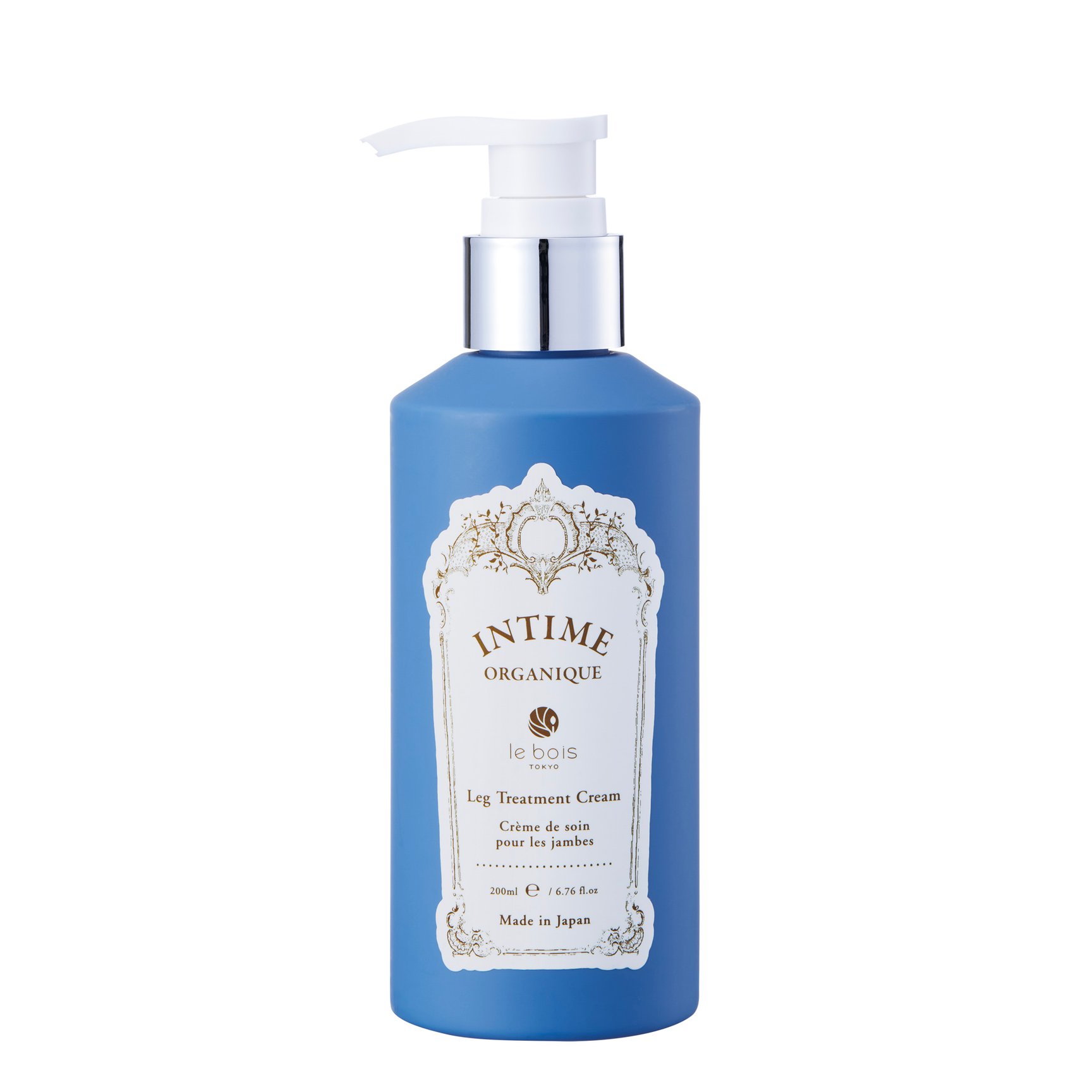 ブルーのボトルに白いポンプがついたボディクリーム