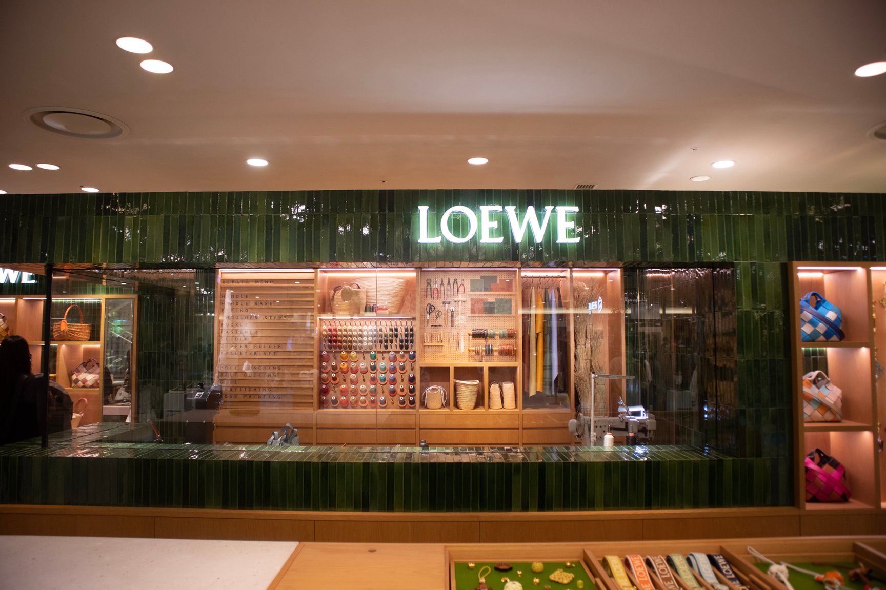 阪急うめだ本店8階の新売場「グリーンエイジ」内部