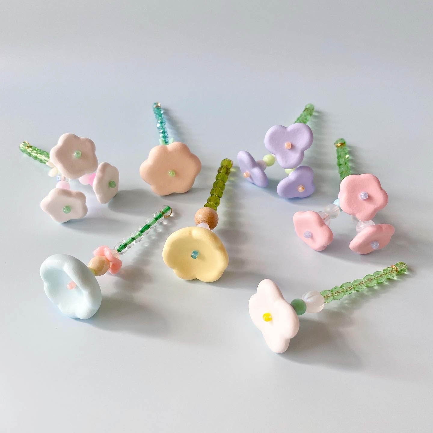 樹脂や陶器製の花