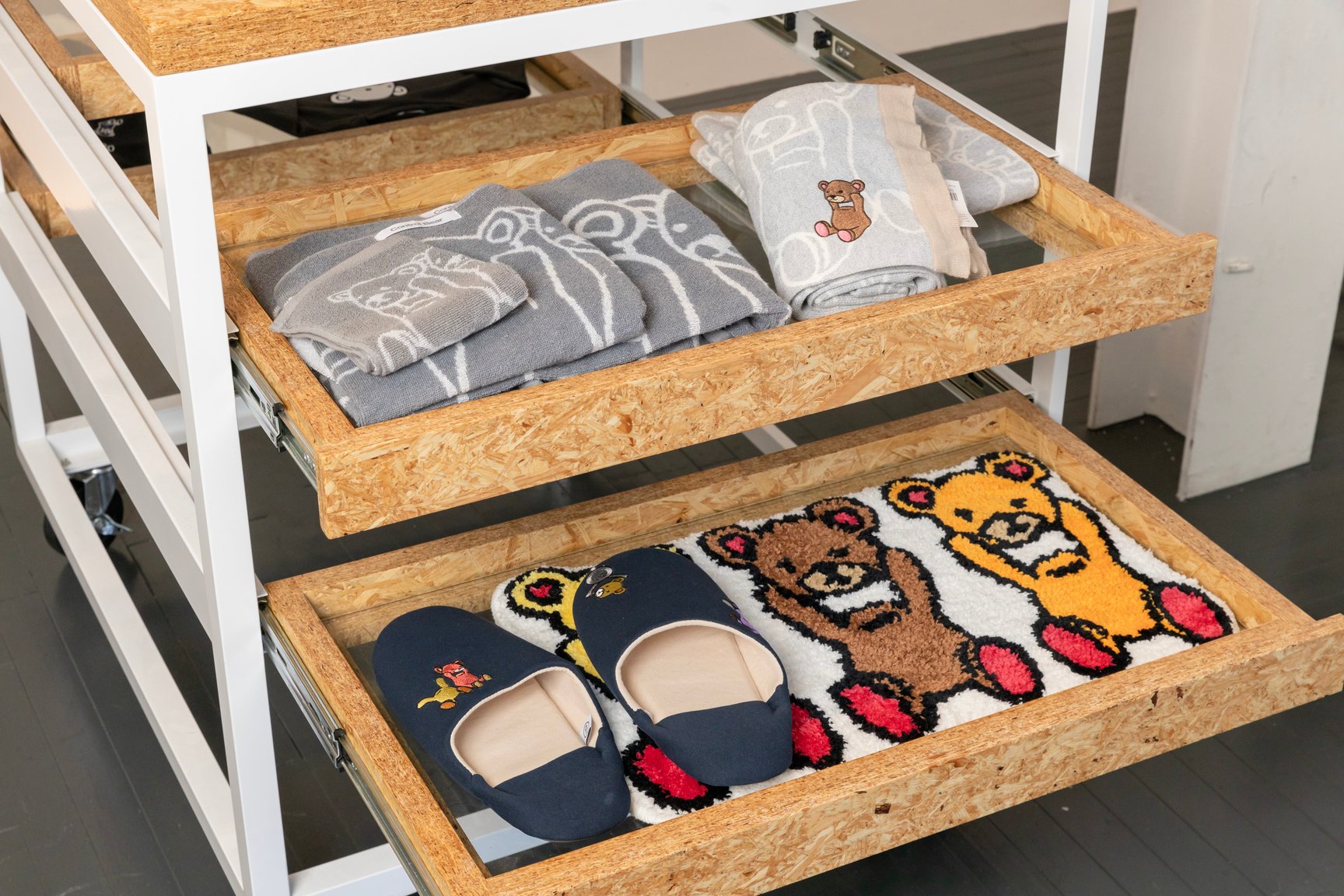 「Tシャツ屋さん」からの脱却、グラニフがリブランディングの先に描くブランド像