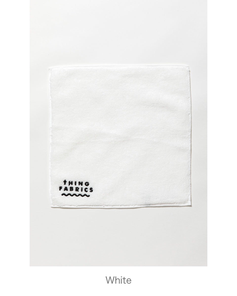 ホワイトのハンドタオル