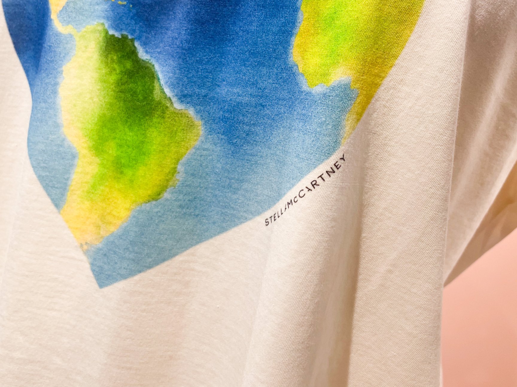 Tシャツのグラフィック