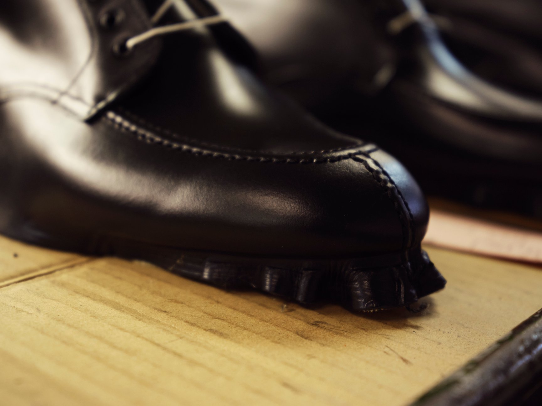 革靴職人の様子