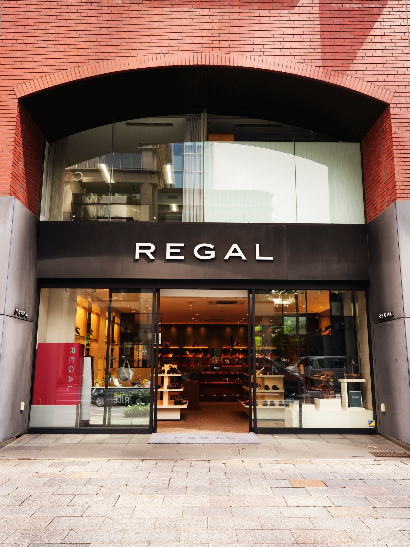 リーガル 日本橋の外観