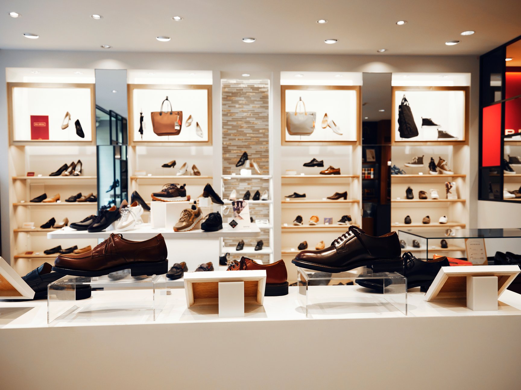 リーガル 日本橋の内観