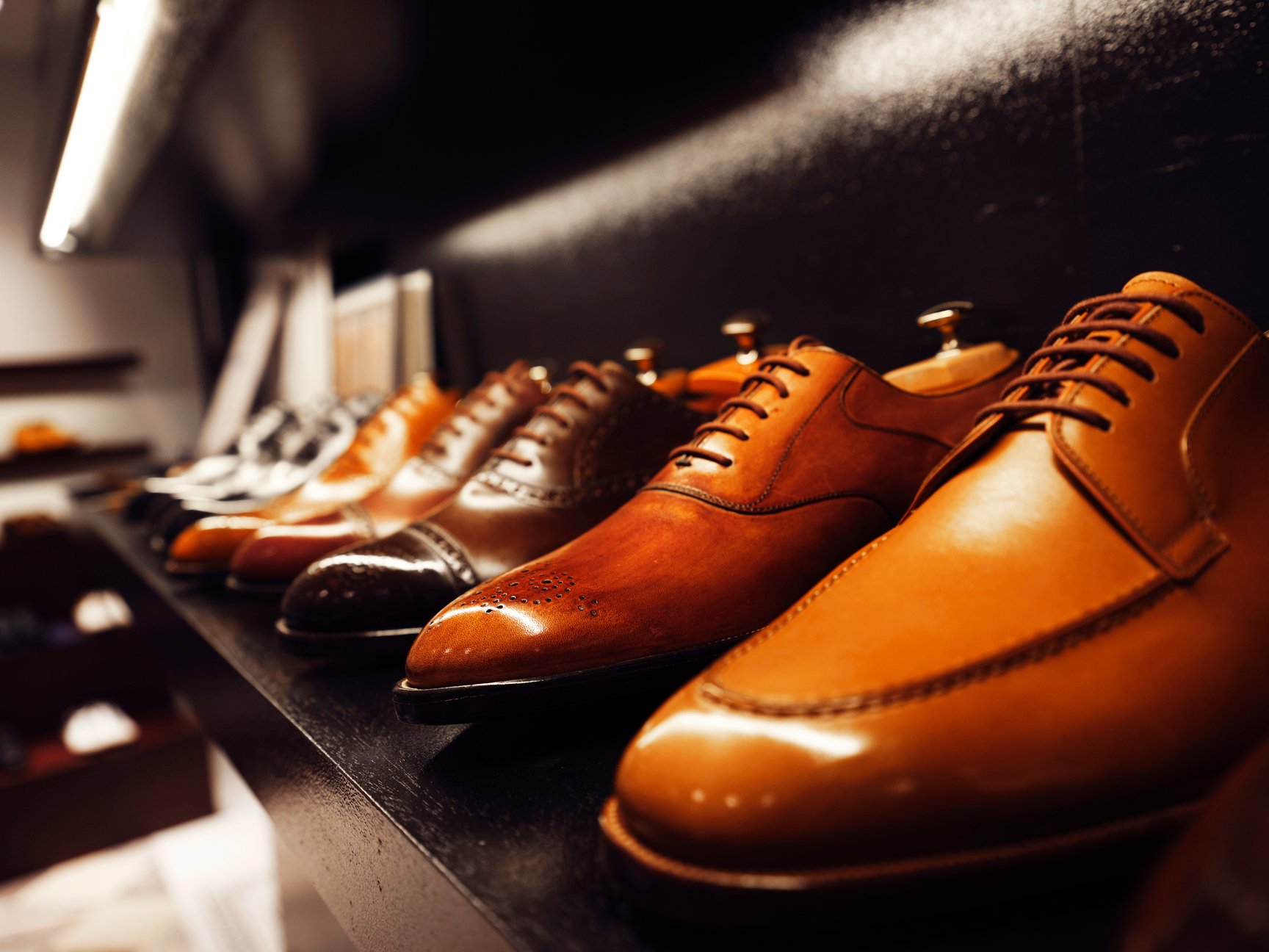 シューマニュファクチャーズ［オーツカ］の店内