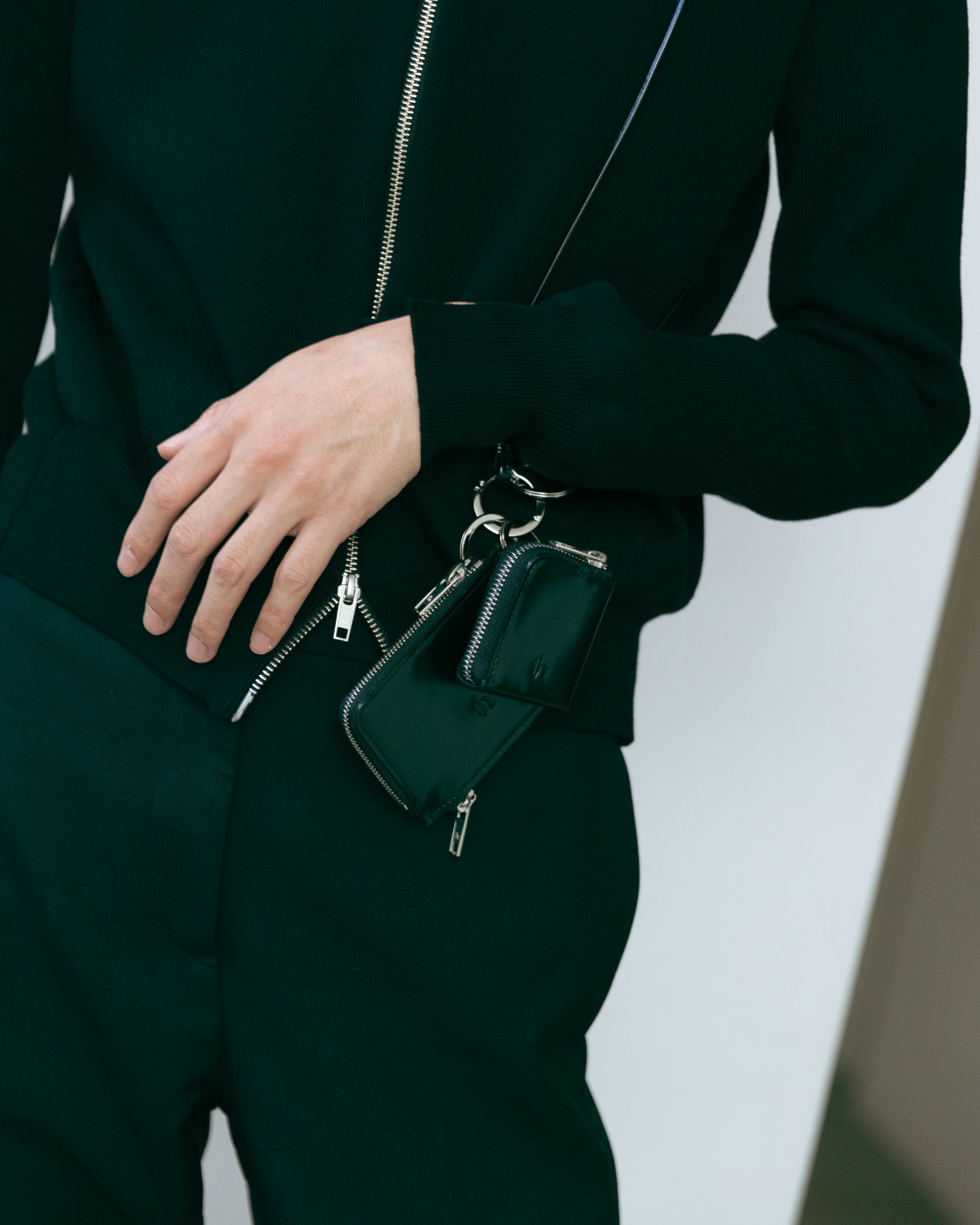 レザーアイテム