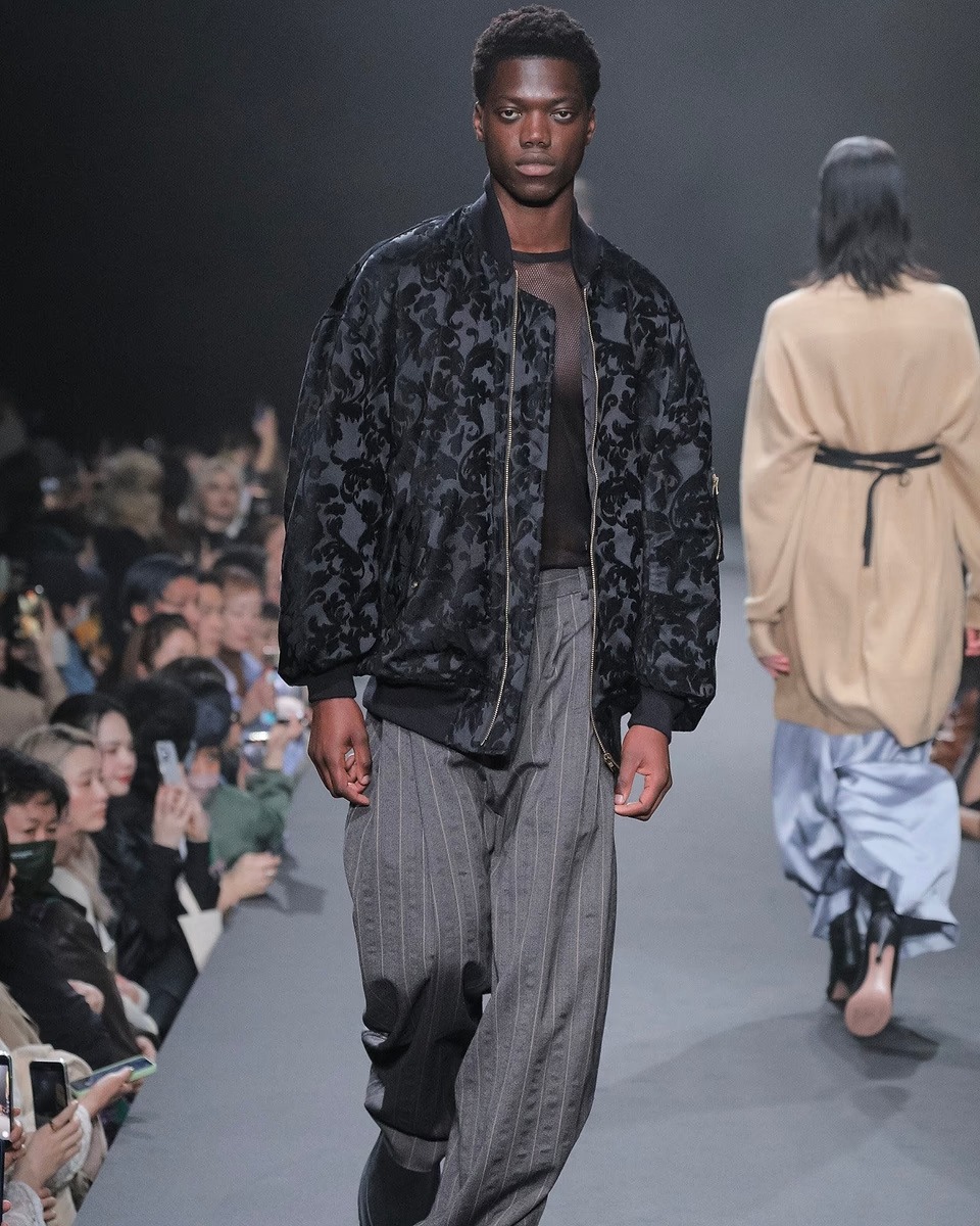 アンスクリアのリバーシブルMA-1