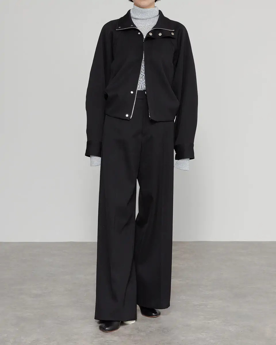 カナコサカイのブルゾン