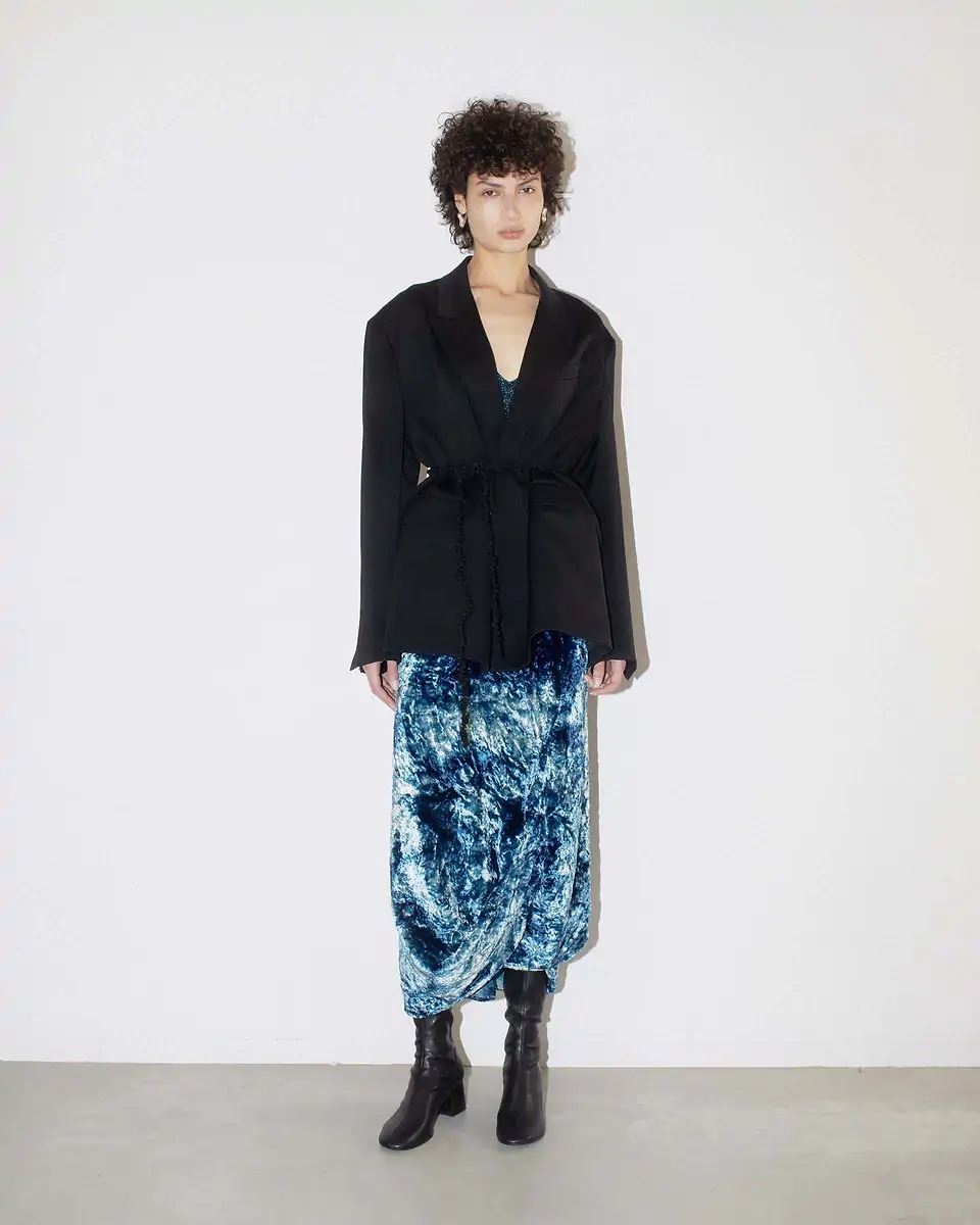 カナコサカイのテーラードジャケット