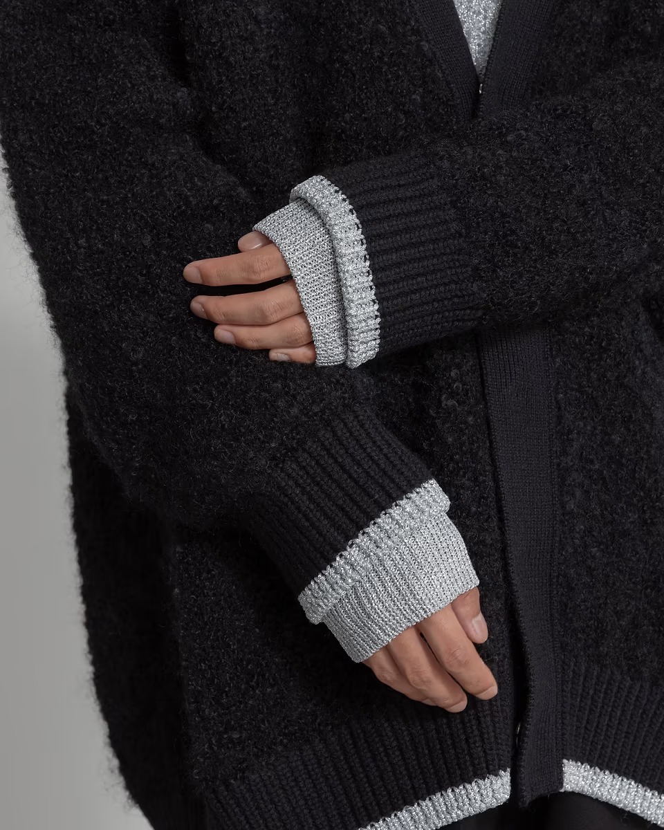 カナコサカイのカーディガン