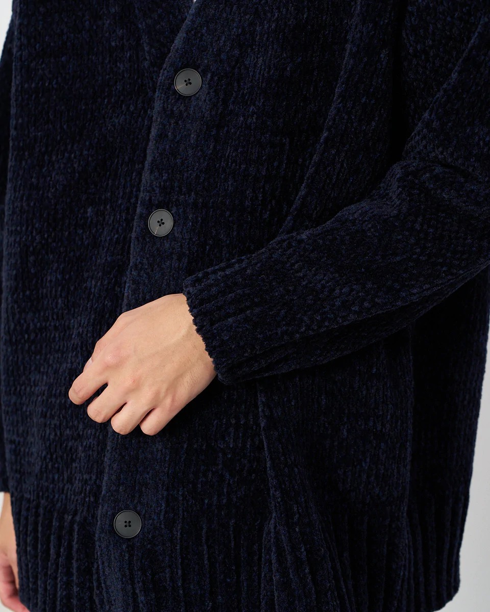 エイトンのカーディガン