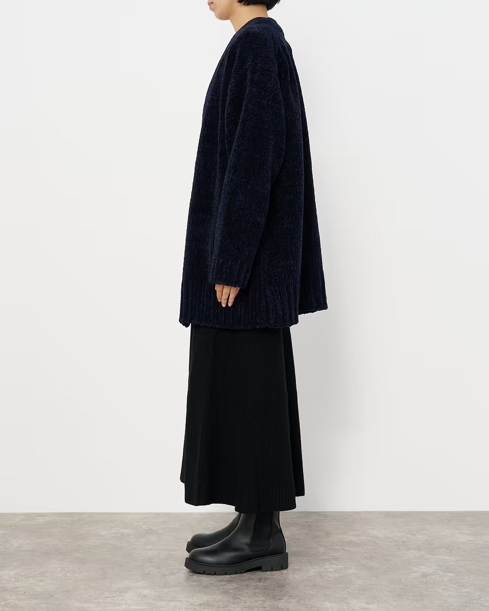 エイトンのカーディガン