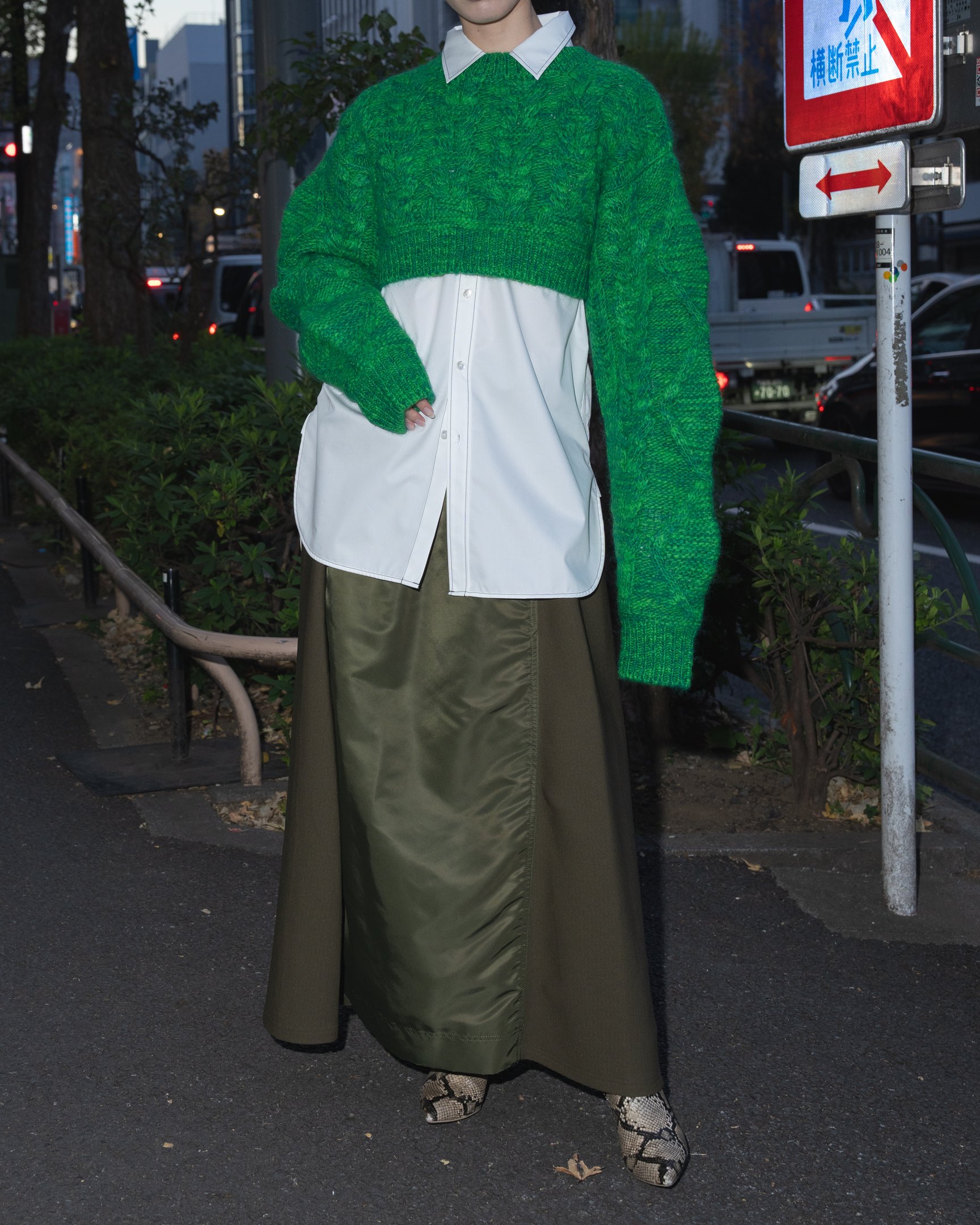 ビューティフルピープルのニット